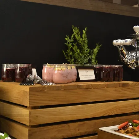 Nova Na Gubalowce מלון דירות